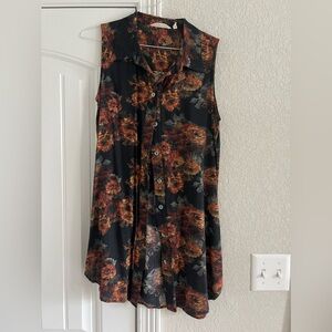 Soft Surroundings Floral Sleeveless Button-Up Top